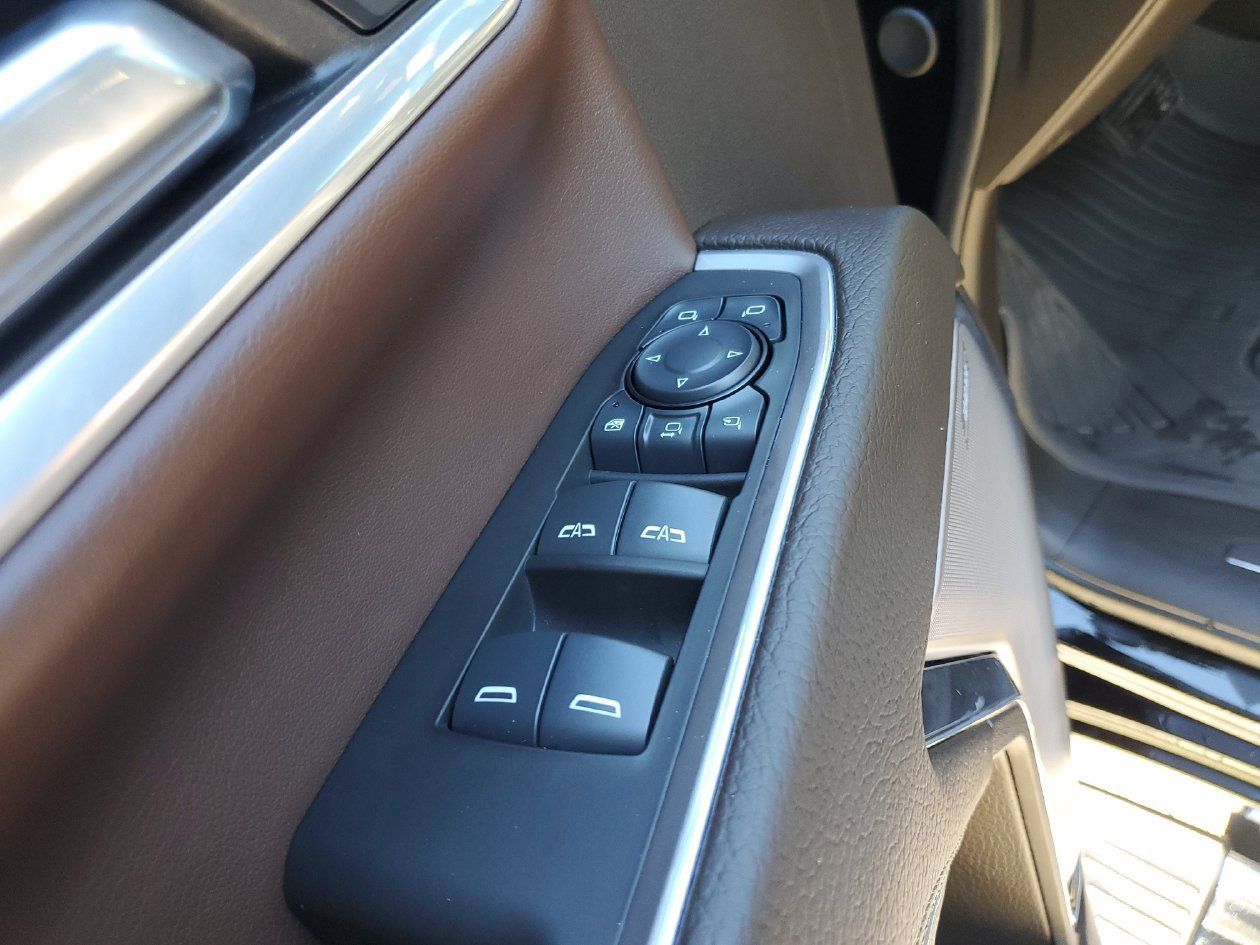 Used 2024 GMC Sierra 2500 Denali w/ Technology Package AWD/4WD image 18