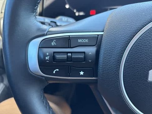 Used 2023 Kia Sportage SX image 13