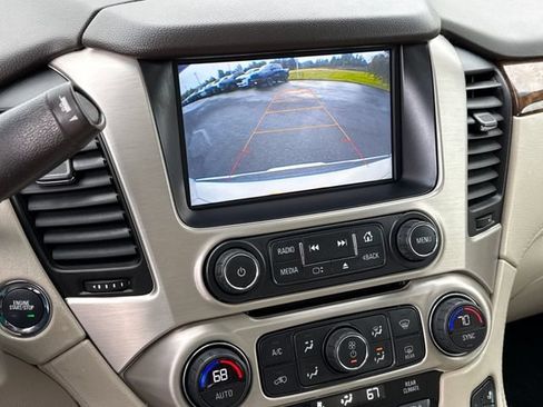 Used 2015 GMC Yukon Denali w/ Premium Package AWD/4WD image 27