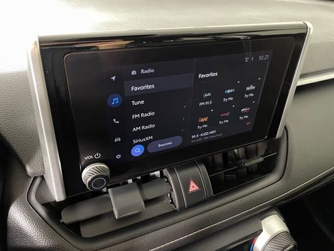 Used 2023 Toyota RAV4 XLE image 29