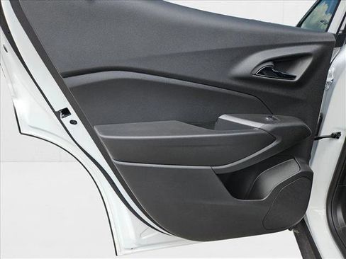 New 2025 Chevrolet Trax ACTIV w/ Driver Confidence Package image 14