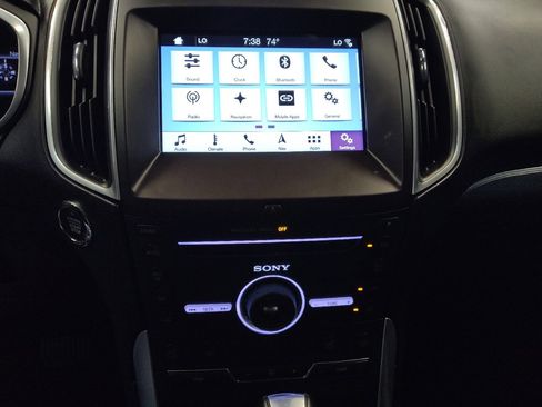 Used 2016 Ford Edge Titanium w/ Equipment Group 301A FWD image 25