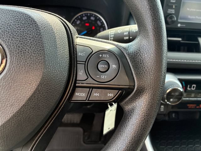 Used 2022 Toyota RAV4 LE AWD/4WD image 55