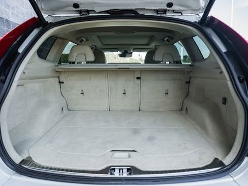 Used 2015 Volvo XC60 T6 w/ Proximity Package image 11