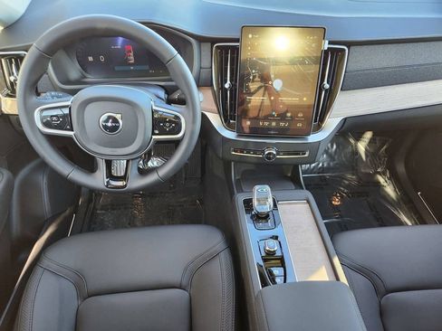 New 2026 Volvo XC90 B5 Core AWD/4WD image 15