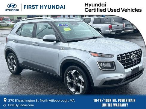 Used 2023 Hyundai Venue SEL image 1
