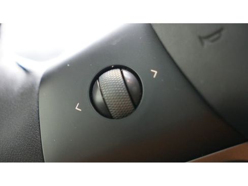 Used 2023 Tesla Model Y Long Range image 19