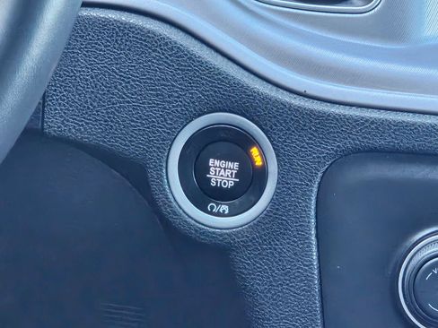 Certified 2023 Dodge Charger SXT image 15