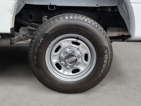 Used 2022 Ford F250 XL w/ Power Equipment Group image 10