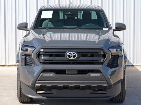 Used 2024 Toyota Tacoma SR5 w/ SR5 Upgrade Package image 46