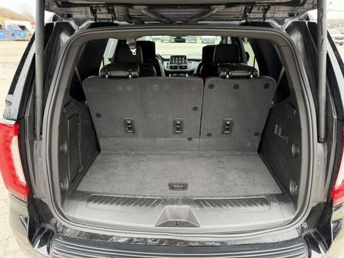 Used 2021 GMC Yukon SLT w/ SLT Luxury Plus Package image 9