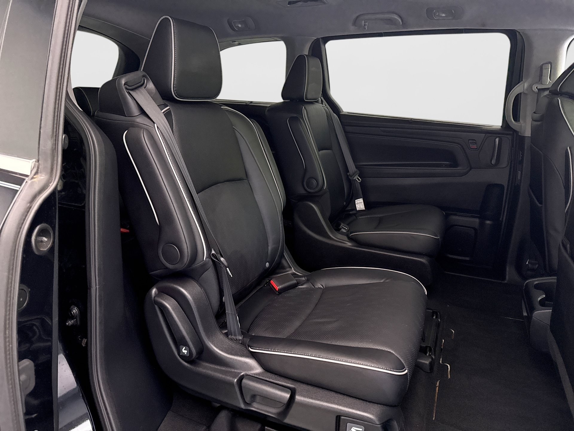 Used 2024 Honda Odyssey Elite image 18
