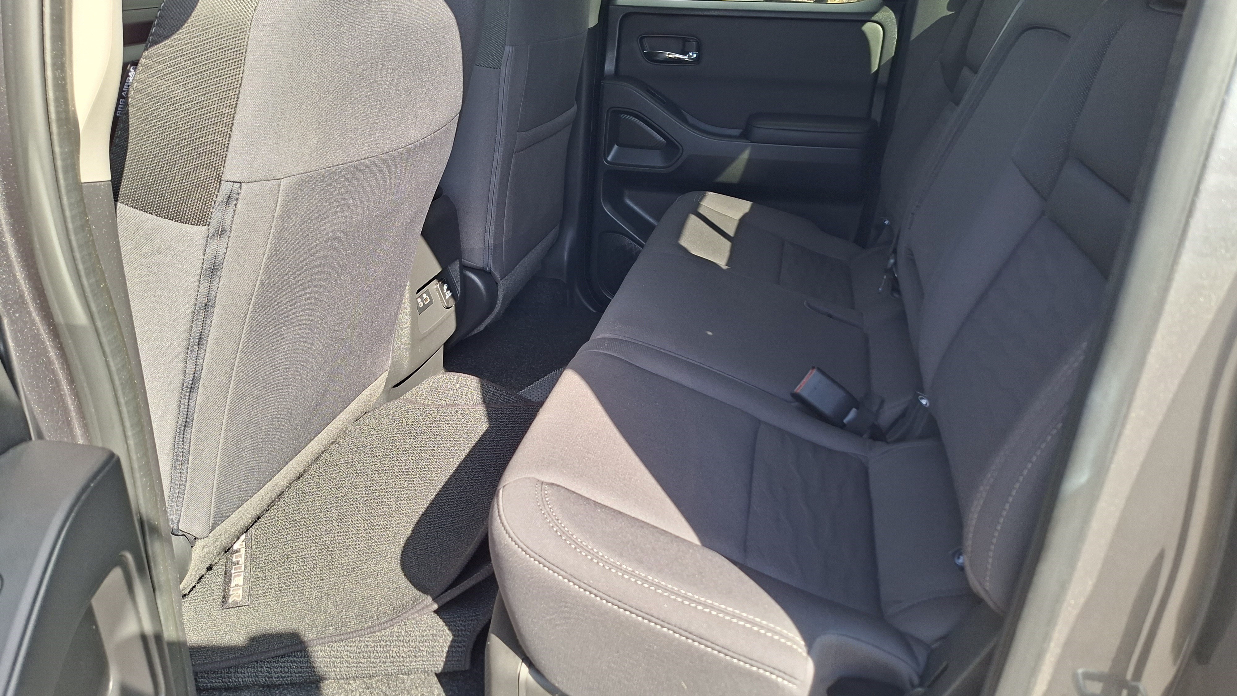 Used 2024 Nissan Frontier SV w/ SV Convenience Package RWD image 20
