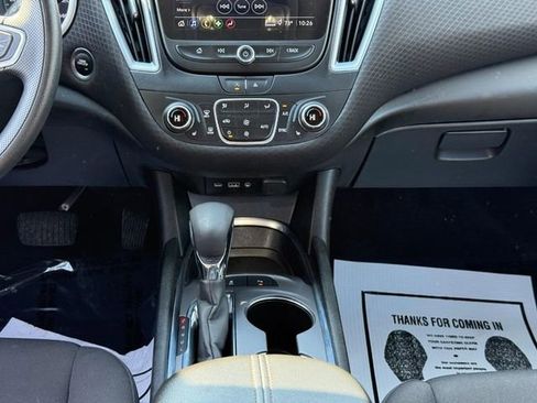 Used 2024 Chevrolet Malibu LT image 14