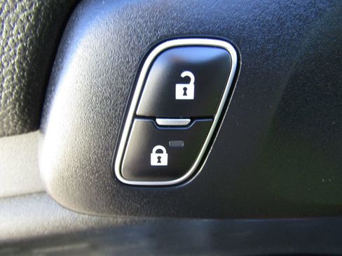 Used 2024 Ford Ranger XLT w/ Equipment Group 301A High image 26