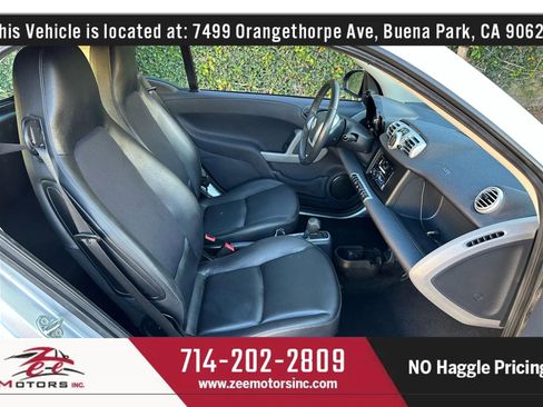 Used 2014 smart fortwo pure image 16