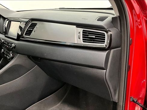 Used 2019 Kia Niro Touring image 19