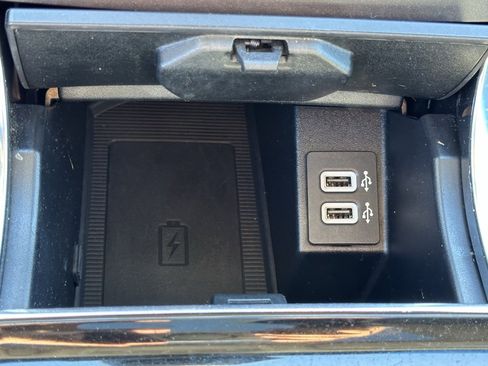 Used 2019 Ford Edge Titanium w/ Equipment Group 301A image 28