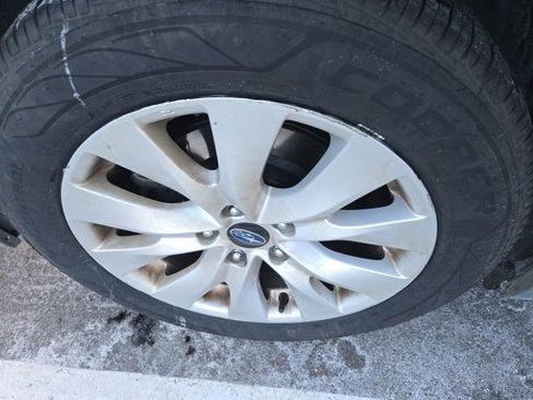 Used 2016 Subaru Legacy 2.5i Premium image 13