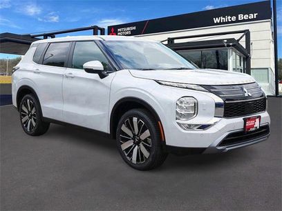 New 2025 Mitsubishi Outlander SE