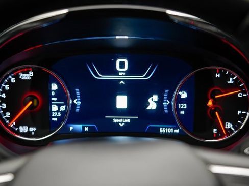 Used 2024 Chevrolet Malibu LT image 32