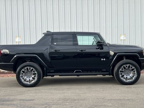 New 2025 GMC Hummer EV 3X image 8