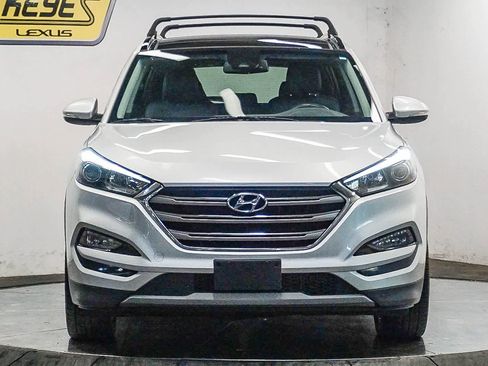 Used 2017 Hyundai Tucson Limited w/ Limited Ultimate Package 03 FWD image 6