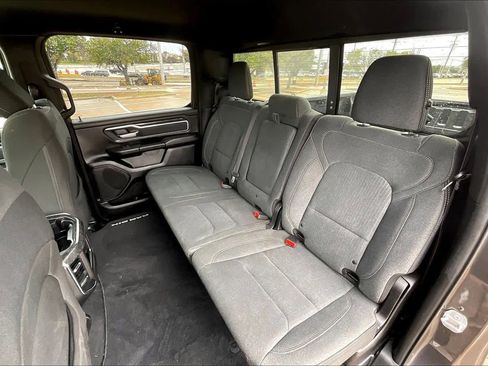 Used 2019 RAM 1500 Big Horn image 28