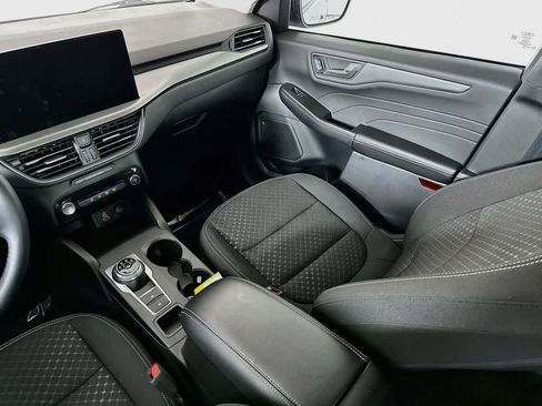 Certified 2025 Ford Escape Active w/ Tech Pack #1 FWD image 11