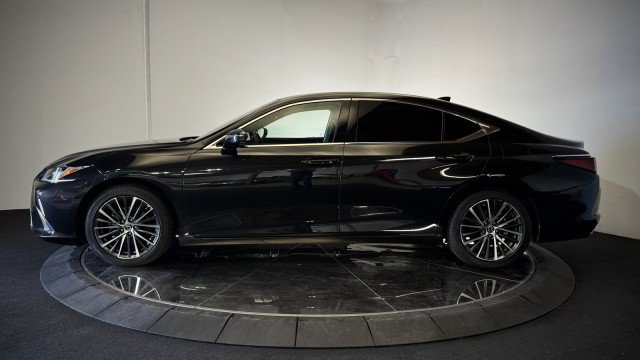 Used 2023 Lexus ES 350 w/ Premium Package FWD image 32
