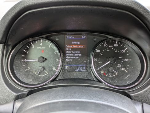 Used 2021 Nissan Rogue Sport SV image 33