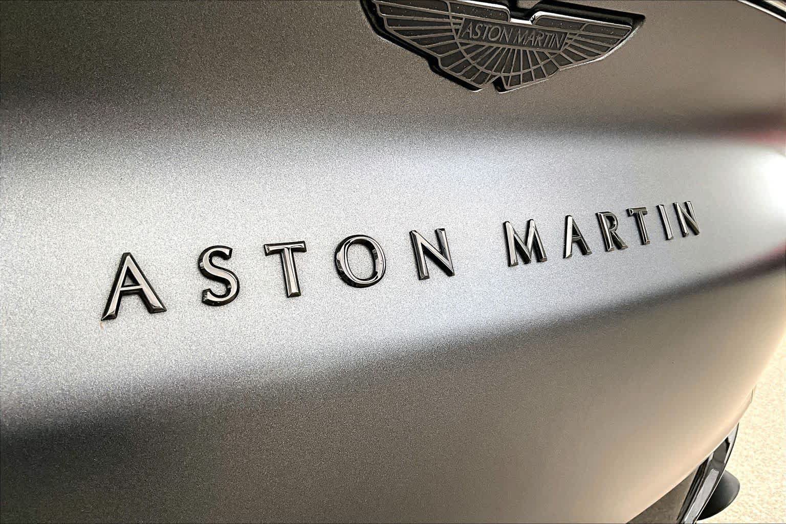 Used 2022 Aston Martin DBX AWD/4WD image 10