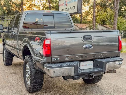 Used 2016 Ford F250 Lariat w/ Lariat Ultimate Package image 5