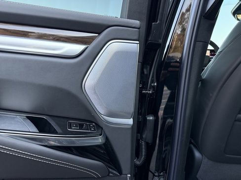 Used 2026 Cadillac Escalade Platinum Sport w/ LPO, Floor Liner Package image 34