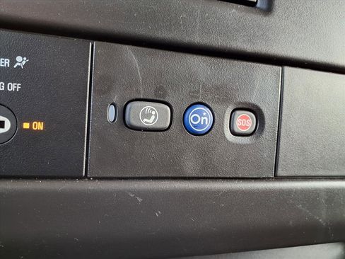 Used 2024 GMC Savana 2500 w/ Driver Convenience Package image 7