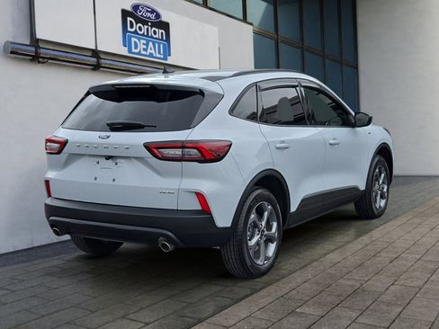 Used 2026 Ford Escape ST-Line w/ Cold Weather Package image 3