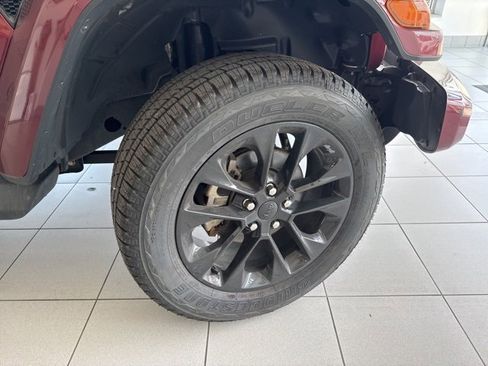 Used 2021 Jeep Wrangler Unlimited Sahara image 25