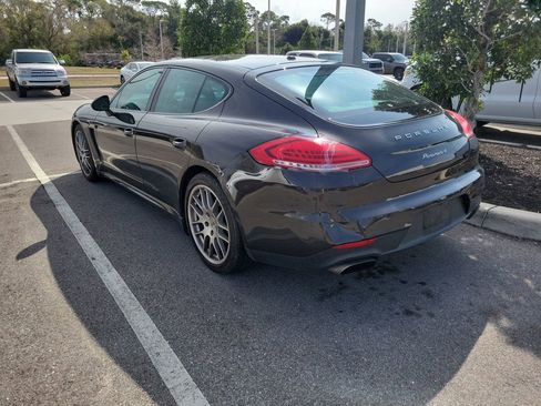 Used 2014 Porsche Panamera 4 image 10