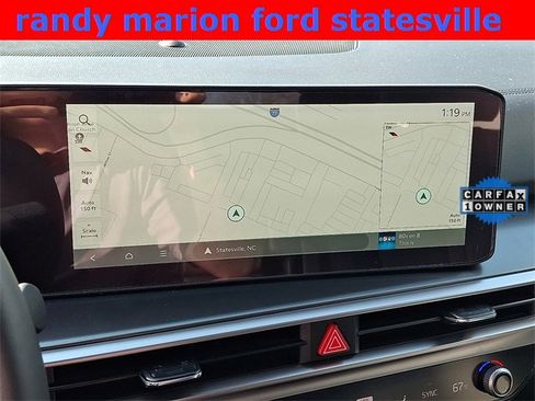 Used 2025 Kia Sorento S w/ Panoramic Sunroof Package image 17