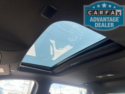 Used 2023 Chevrolet Silverado 1500 ZR2 w/ Technology Package AWD/4WD image 8