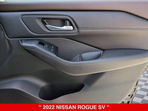 Certified 2022 Nissan Rogue SV w/ SV Premium Package AWD/4WD image 37