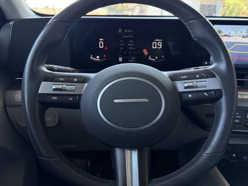Used 2024 Hyundai Kona SEL FWD image 27