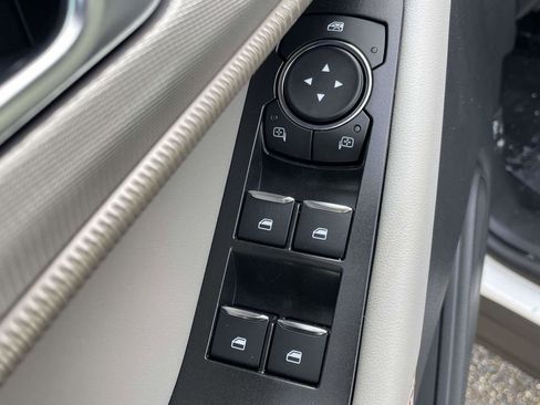 New 2026 Ford Explorer Active w/ Active Comfort Package image 16