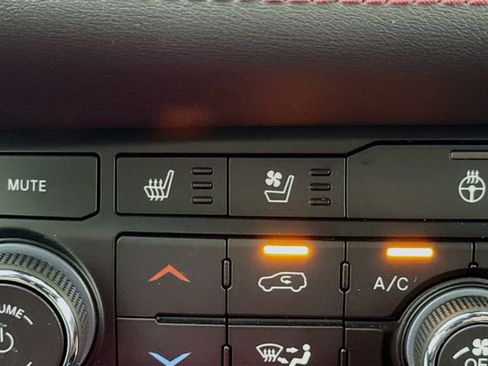 Used 2024 Dodge Durango GT image 20