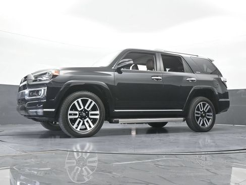 Used 2022 Toyota 4Runner Limited AWD/4WD image 20