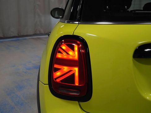 Used 2023 MINI Cooper S FWD image 29