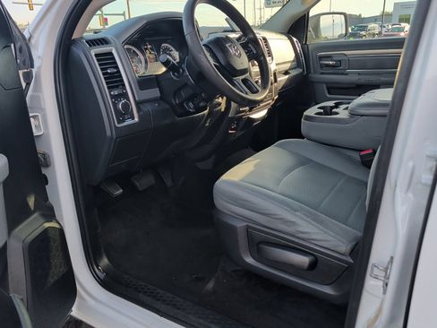 Used 2017 RAM 2500 SLT AWD/4WD image 29