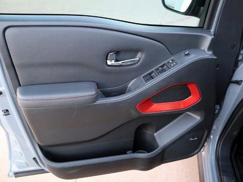 Certified 2023 Nissan Frontier PRO-4X w/ Pro-4X Premium Package image 15