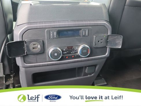 Used 2023 Ford Expedition Platinum image 32