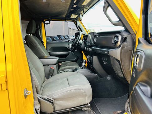 Used 2020 Jeep Wrangler Unlimited Sport S AWD/4WD image 25